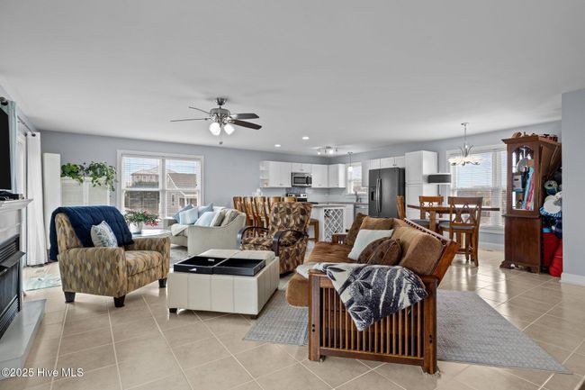 1 - 208 Beaufort Ave, Condo with 2 bedrooms, 3 bathrooms and null parking in Atlantic Beach NC | Image 29