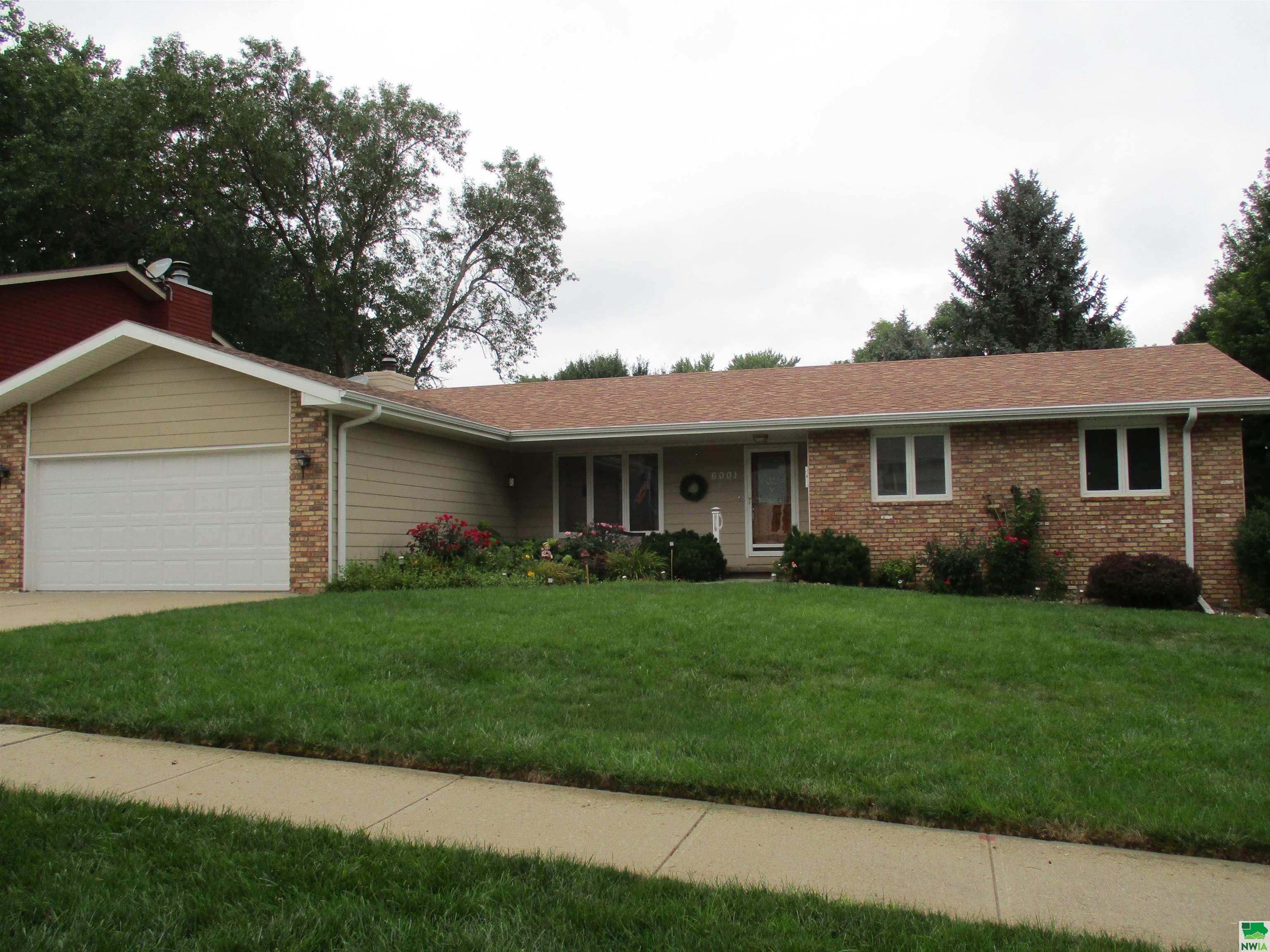 Pine View Dr, Sioux City, IA 51106