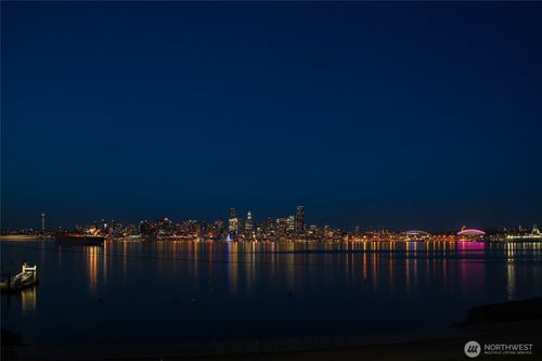 301-1661 Harbor Ave Sw, Seattle, WA, 98126-2080 | Card Image