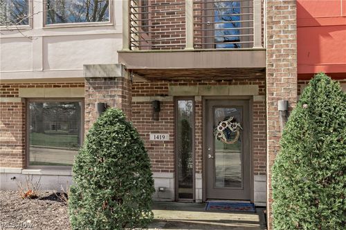 1419 Slate Ct, Cleveland Heights, OH, 44118-1417 | Card Image