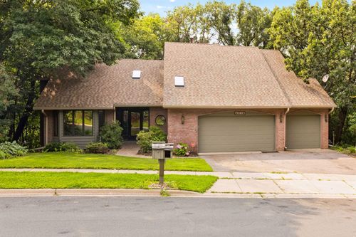8048 Telegraph Rd, Bloomington, MN, 55438-1178 | Card Image