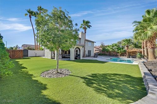 740 Santree Cir, Las Vegas, NV, 89110-3939 | Card Image