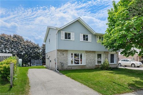 242 The Country Way, Kitchener, ON, N2E2P9 | Card Image