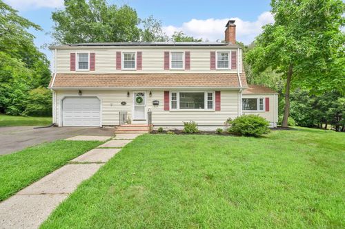 36 Westmoreland Dr, West Hartford, CT, 06117-2656 | Card Image