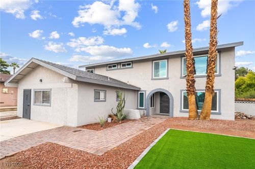 2853 Artic St, Las Vegas, NV, 89121-1170 | Card Image