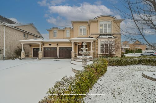 5 Highvalley Cir, Brampton, ON, L6P2C6 | Card Image