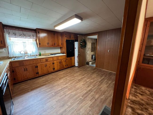 3730 Greenbrier Rd, Home with 3 bedrooms, 1 bathrooms and 3 parking in Salem WV | Image 28