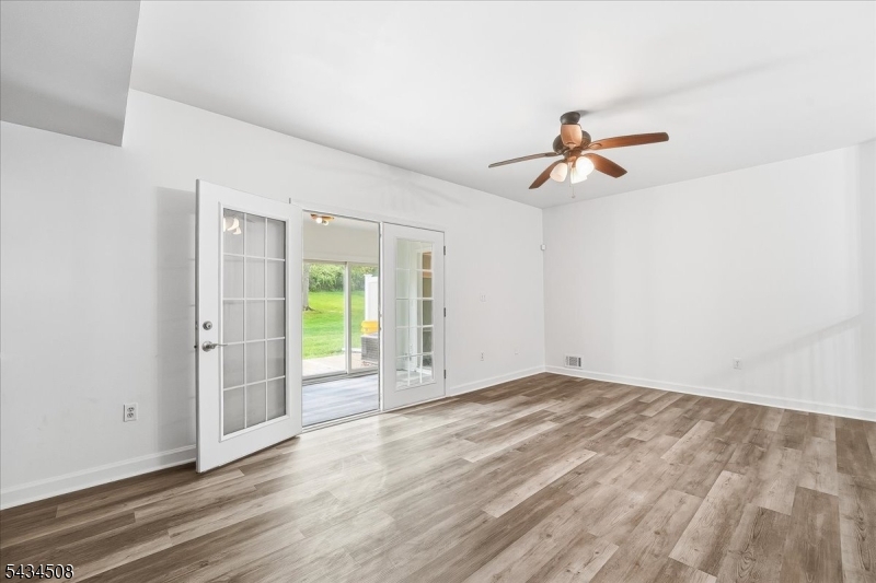 Residential in Lincoln Park Boro 4