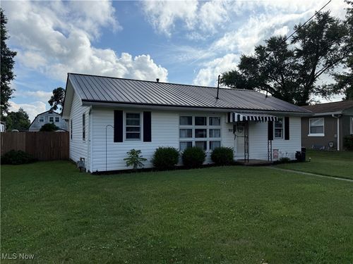 702 19th St, Vienna, WV, 26105-1212 | Card Image