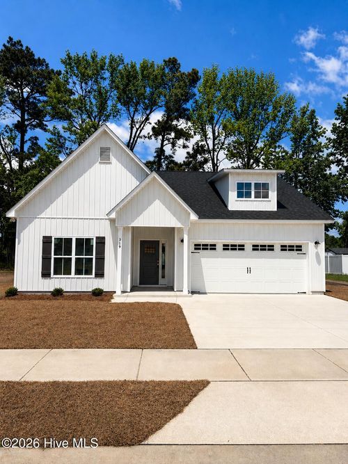 319 Mangrove Ct, Ayden, NC, 28513-5405 | Card Image
