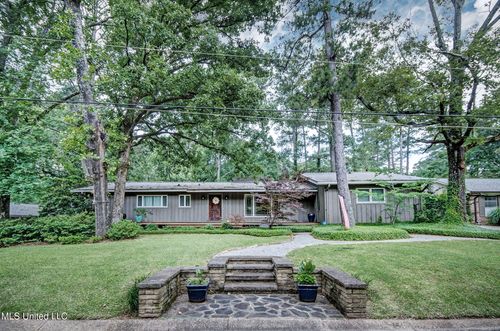 4441 Hickory Ridge Rd, Jackson, MS, 39211-6118 | Card Image