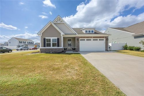 1307 London St, Elizabeth City, NC, 27909-5641 | Card Image