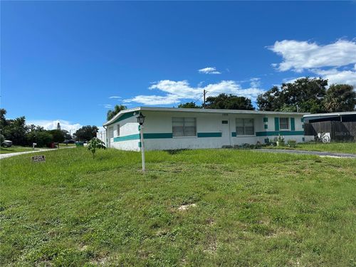 11806 104th Ln, LARGO, FL, 33773-2237 | Card Image