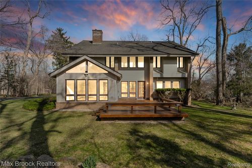 26311 W 14 Mile Rd, Franklin, MI, 48025-1763 | Card Image