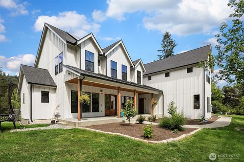 24926 Se 162nd St, Issaquah, WA, 98027-8457 | Card Image