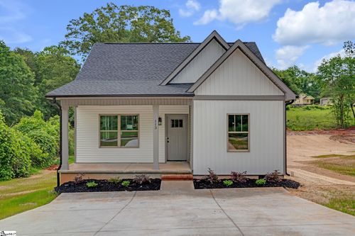 113 N Spencer St, Duncan, SC, 29334-9310 | Card Image