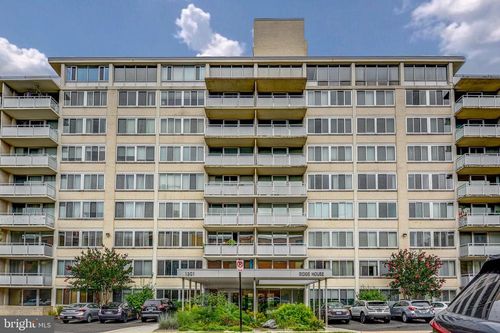 310-1301 S Arlington Ridge Rd, ARLINGTON, VA, 22202-1903 | Card Image