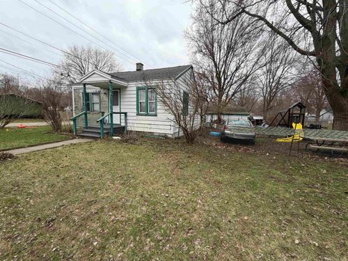 215 Elmwood St, Hartford, MI, 49057-1265 | Card Image