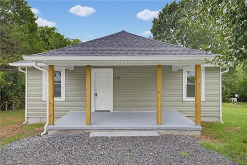 848 Clarkway Ave, Eden, NC, 27288-2463 | Card Image