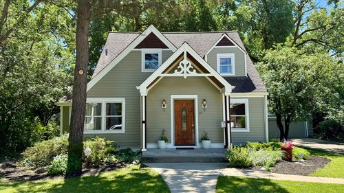175 W Burlington St, Riverside, IL, 60546-1901 | Card Image