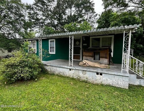 1911 Gordon St, Jackson, MS, 39203-1120 | Card Image