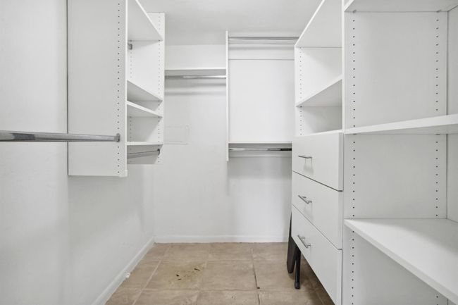 APT-367 - 4500 N Federal Hwy, Condo with 2 bedrooms, 2 bathrooms and null parking in Lighthouse Point FL | Image 5