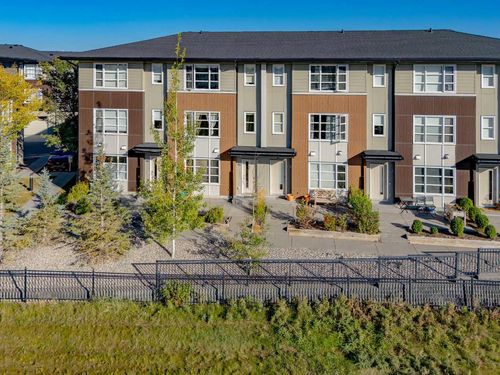 905 Evansridge Pk Nw, Calgary, AB, T3P0N7 | Card Image