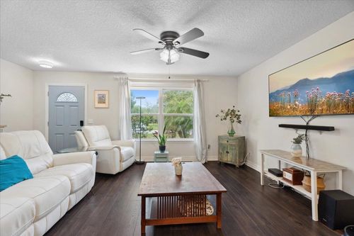 275 Boulevard Des Pins, St Augustine, FL, 32080-6412 | Card Image