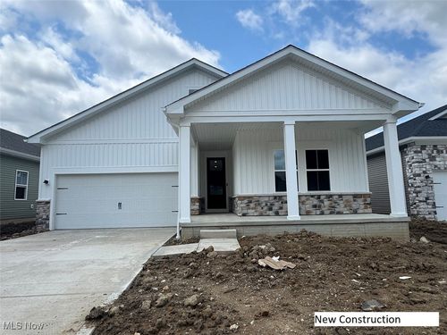 565 Wyleswood Dr, Berea, OH, 44017-2228 | Card Image