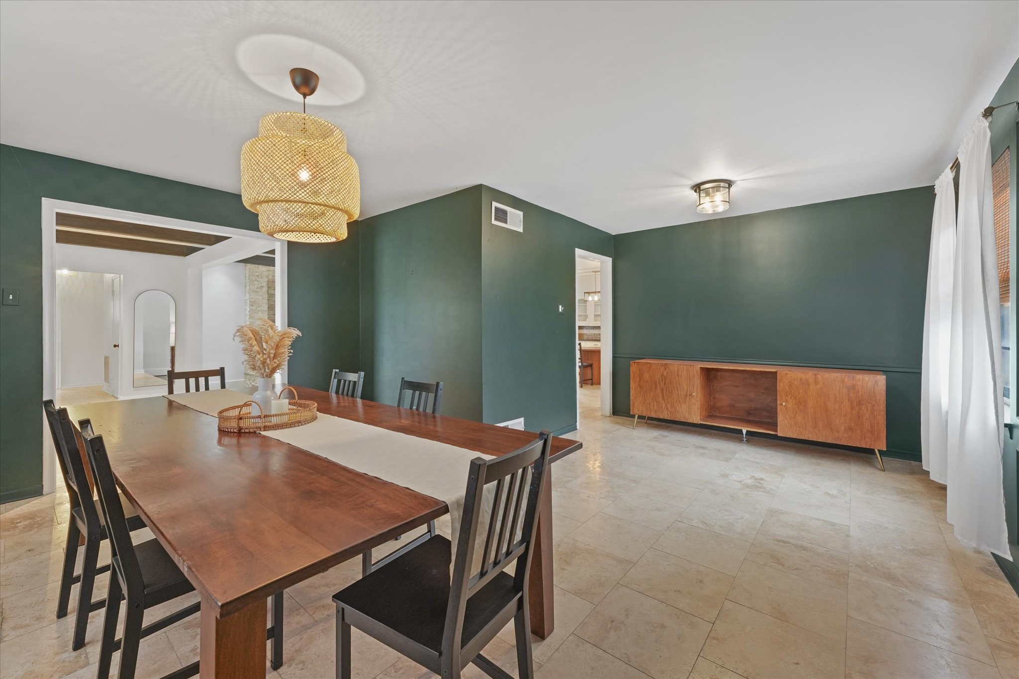 Residential Lease in Garland 5