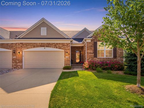2290 Monte Vista Ct, Lake Orion, MI, 48360-1260 | Card Image