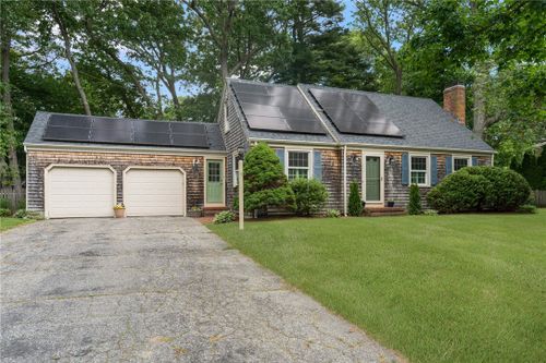 9 Candleberry Road, Barrington, RI, 02806 | Card Image