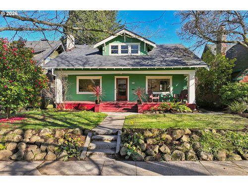 5216 Ne Cleveland Ave, Portland, OR, 97211-2614 | Card Image