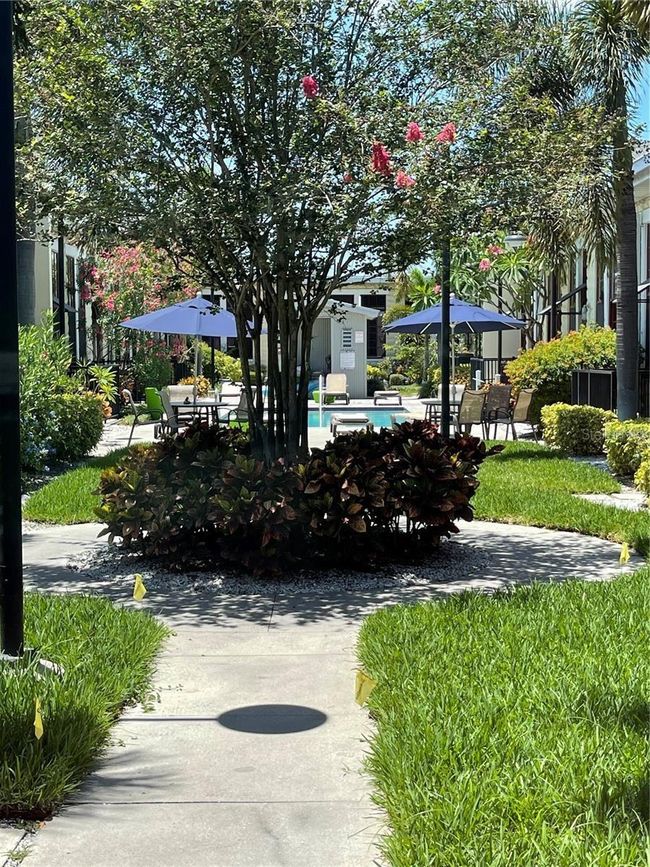 UNIT-27 - 2001 E 2 Nd Ave, Condo with 1 bedrooms, 2 bathrooms and null parking in TAMPA FL | Image 46