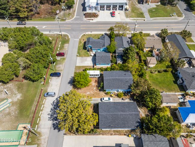 109 S Seventh Ave, House other with 2 bedrooms, 2 bathrooms and null parking in Kure Beach NC | Image 11
