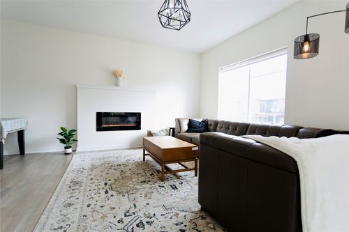 9144 Spring Crest Ln, West Des Moines, IA, 50266-1145 | Card Image