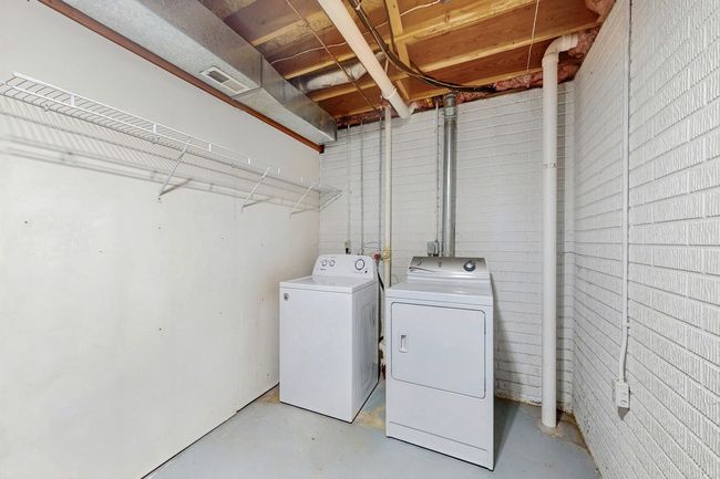 4855 Coachlight Dr, Home with 3 bedrooms, 3 bathrooms and null parking in West Des Moines IA | Image 27