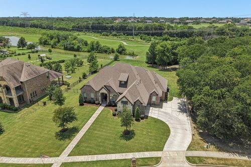 204 Falcon Point Dr, Heath, TX, 75032-8649 | Card Image