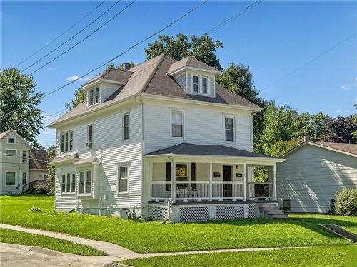 1302 N Mulberry St, Maryville, MO, 64468-1155 | Card Image