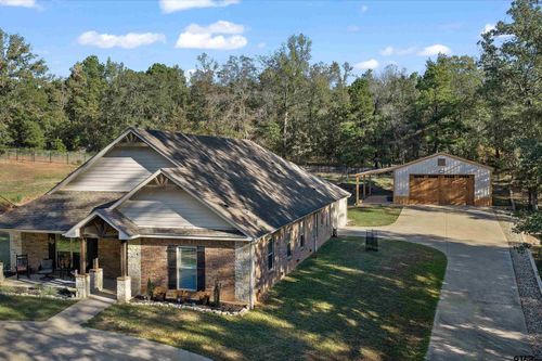 421 Shadowood Dr, Marshall, TX, 75672-1317 | Card Image