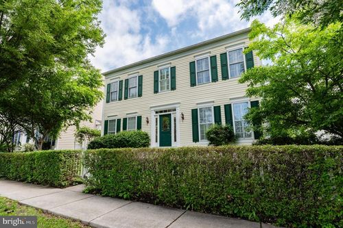 196 Pipers Inn Dr, FOUNTAINVILLE, PA, 18923-9529 | Card Image