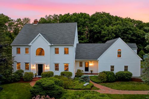 4 Berry Hill Rd, Stratham, NH, 03885-2281 | Card Image