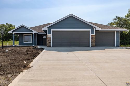 5315 Nw Beaumont St, Topeka, KS, 66618 | Card Image