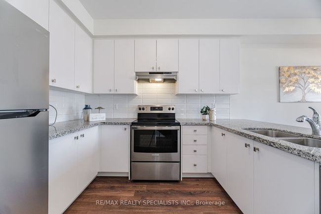 26 Haydrop Rd, House attached with 3 bedrooms, 3 bathrooms and 2 parking in Brampton ON | Image 18