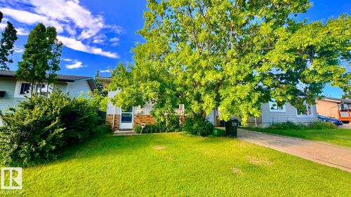 5144 37 Ave Nw, Edmonton, AB, T6L1C8 | Card Image