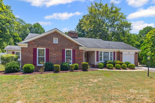 605 Ridgeway Dr, Belmont, NC, 28012-2937 | Card Image