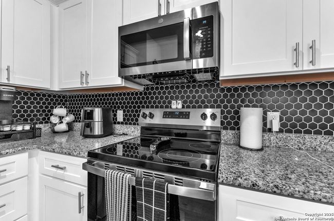 7552 Briarwood Pass, Home with 3 bedrooms, 3 bathrooms and null parking in San Antonio TX | Image 19