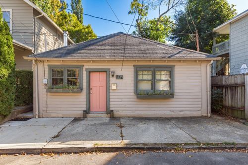 878 S Lazelle St, Columbus, OH, 43206-2063 | Card Image