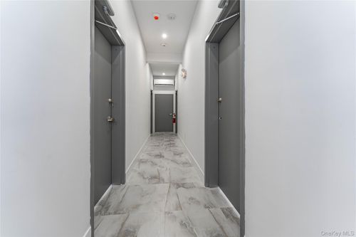 2-138 E Park Ave, Long Beach, NY, 11561-3564 | Card Image