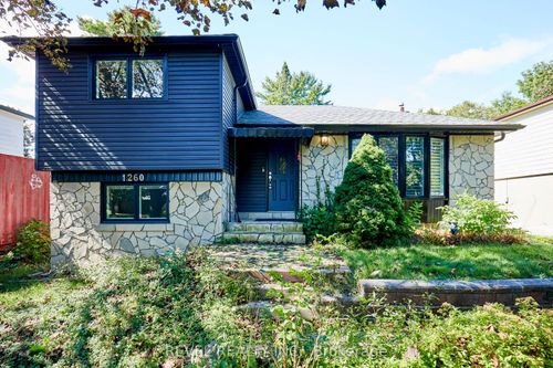 1260 Ilona Park Rd, Pickering, ON, L1W1E4 | Card Image